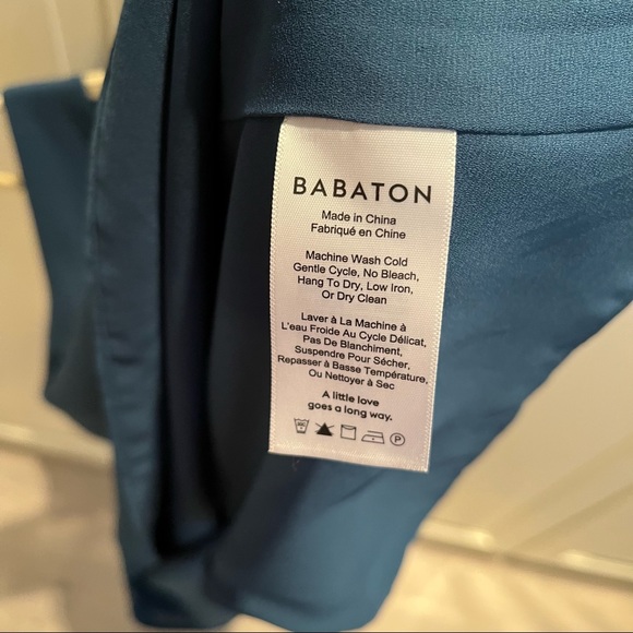 Aritzia Babaton Maddox Blouse - Picture 4 of 5